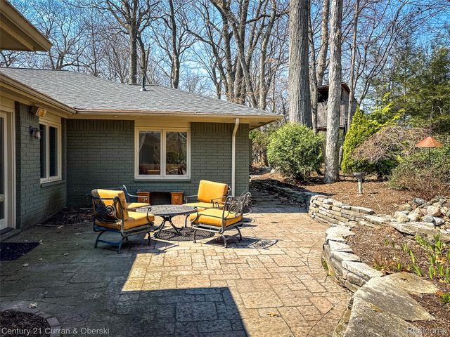 6130 Idlewyle Road, Bloomfield Hills, MI 48301
