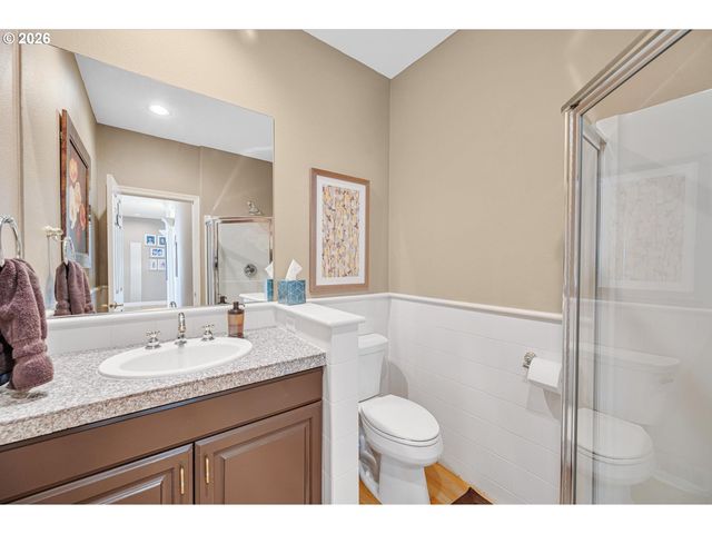 2530 BEACON HILL Dr, West Linn, OR 97068