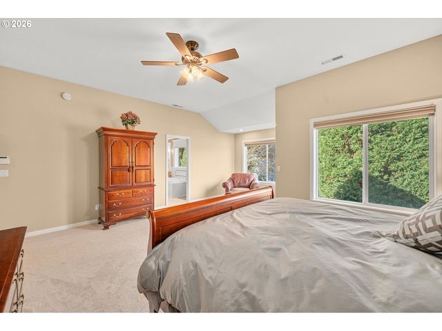 2530 BEACON HILL Dr, West Linn, OR 97068