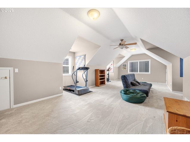 2530 BEACON HILL Dr, West Linn, OR 97068