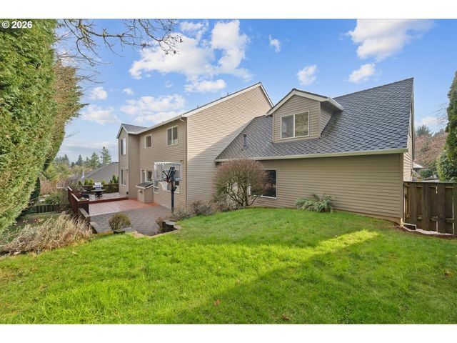 2530 BEACON HILL Dr, West Linn, OR 97068