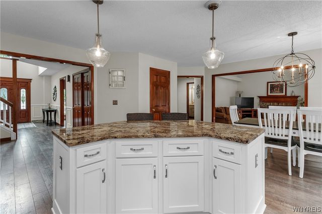 5225 Fox Trace, Clarence, NY 14221