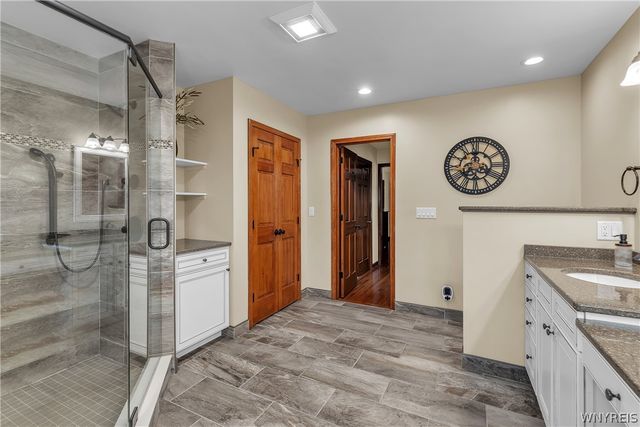 5225 Fox Trace, Clarence, NY 14221