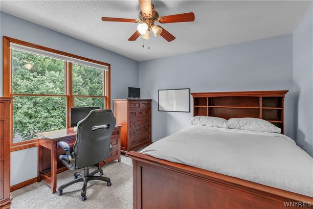 5225 Fox Trace, Clarence, NY 14221