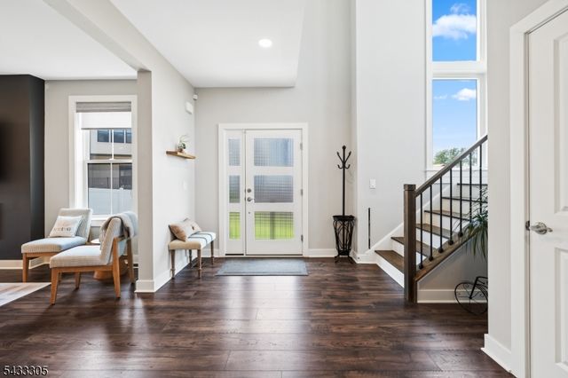 71 Village Dr, Montgomery Twp., NJ 08558