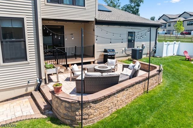 71 Village Dr, Montgomery Twp., NJ 08558