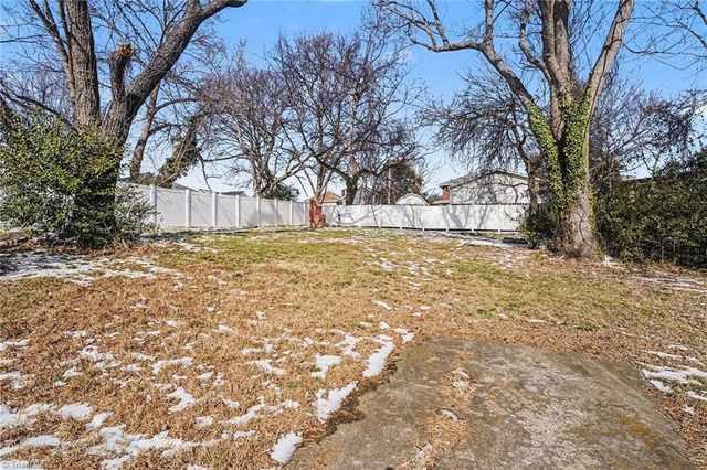 513 Broad Avenue, Greensboro, NC 27406