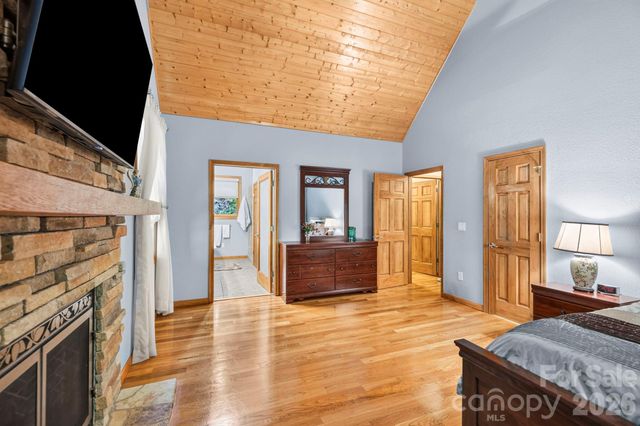 149 Oriole Road, Brevard, NC 28712