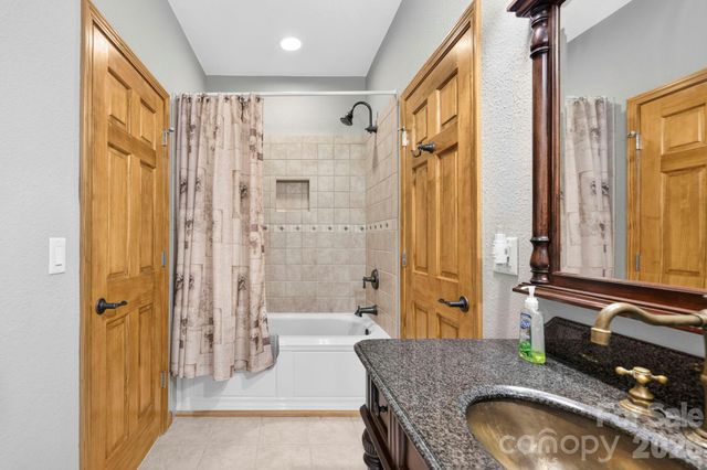 149 Oriole Road, Brevard, NC 28712