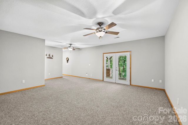 149 Oriole Road, Brevard, NC 28712