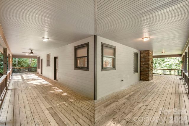 149 Oriole Road, Brevard, NC 28712
