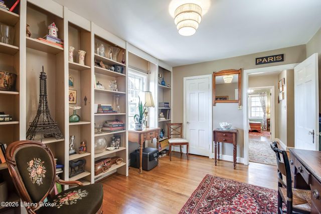 2918 Beaumont Rd, Louisville, KY 40205