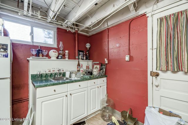 2918 Beaumont Rd, Louisville, KY 40205