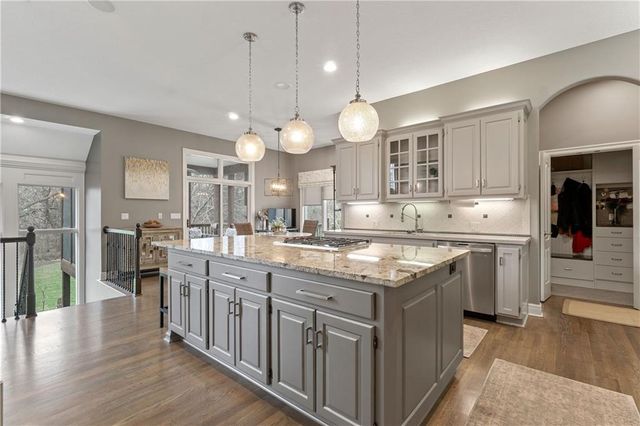 14608 BLUEJACKET Street, Overland Park, KS 66221