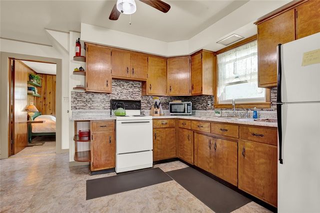 575 Stoystown Rd, Somerset Twp, PA 15501