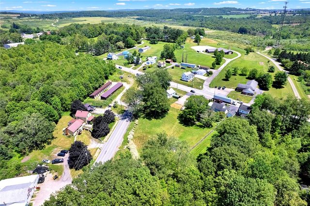 575 Stoystown Rd, Somerset Twp, PA 15501