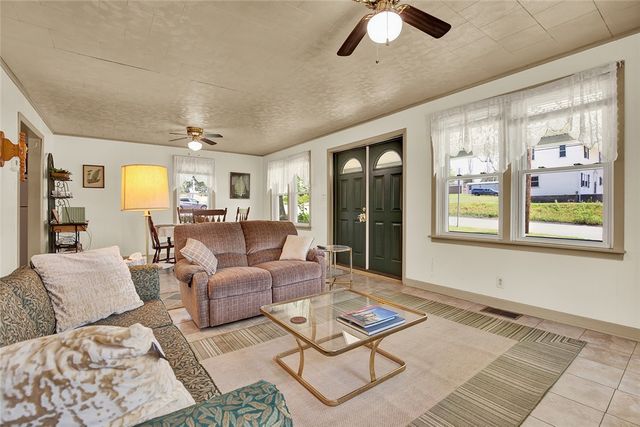 575 Stoystown Rd, Somerset Twp, PA 15501