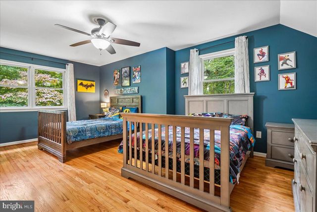 8021 WHITTING DR, Manassas, VA 20112