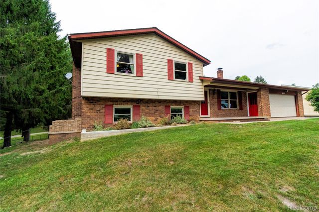 2421 Judy Conn Drive, Mayfield Township, MI 48446