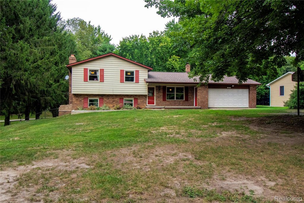 2421 Judy Conn Drive, Mayfield Township, MI 48446