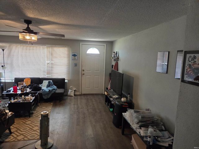 411 N State Street, Muncie, IN 47303