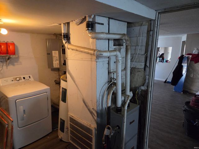 411 N State Street, Muncie, IN 47303