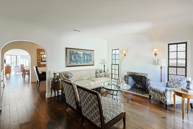 749 J Avenue, Coronado, CA 92118