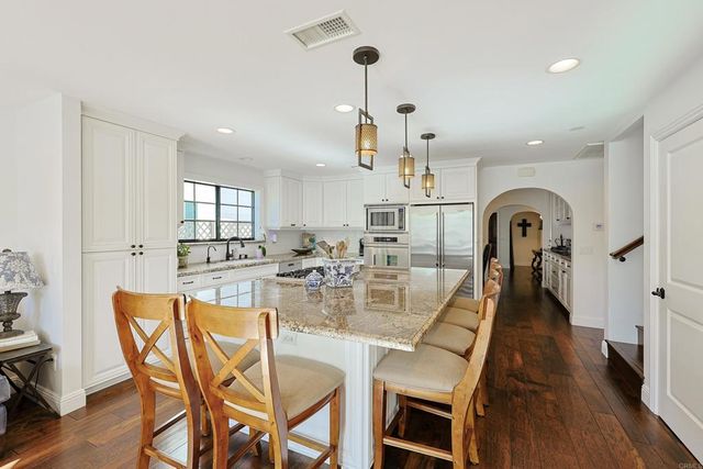 749 J Avenue, Coronado, CA 92118