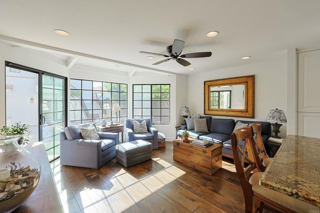 749 J Avenue, Coronado, CA 92118