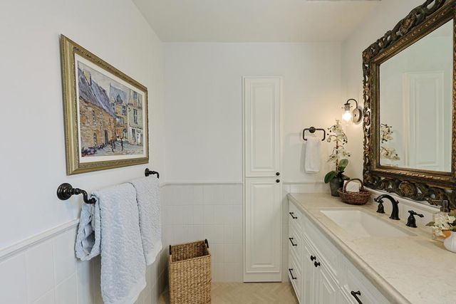 749 J Avenue, Coronado, CA 92118