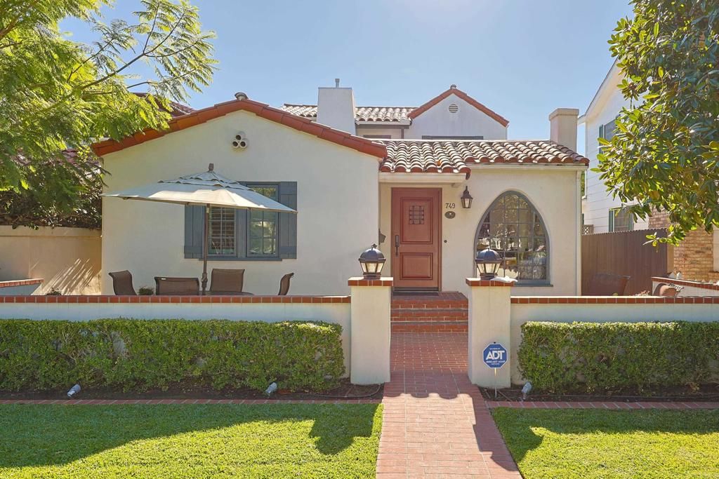 749 J Avenue, Coronado, CA 92118