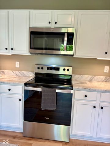 394 E Quail Wood Lane, Westfield, IN 46074