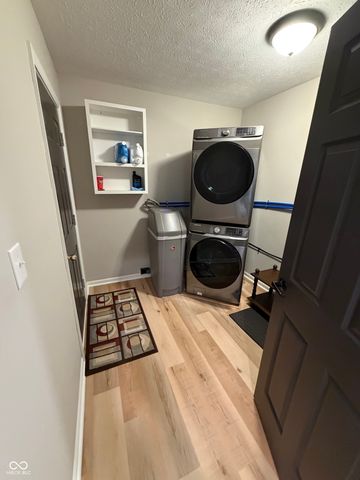 394 E Quail Wood Lane, Westfield, IN 46074