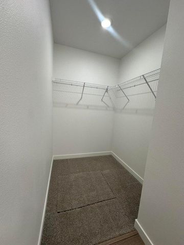 621 NE Arnold Street 174, Madras, OR 97741