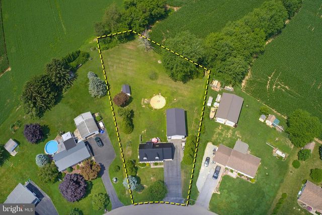 50 HARTWICKE DR, Quarryville, PA 17566