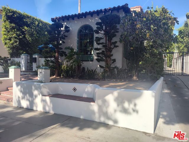 7961 Norton Avenue, West Hollywood, CA 90046
