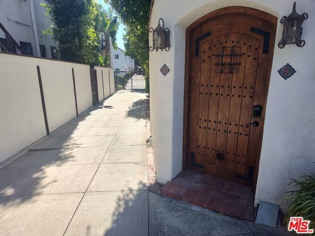 7961 Norton Avenue, West Hollywood, CA 90046