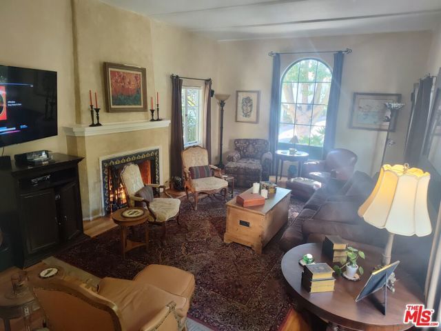 7961 Norton Avenue, West Hollywood, CA 90046