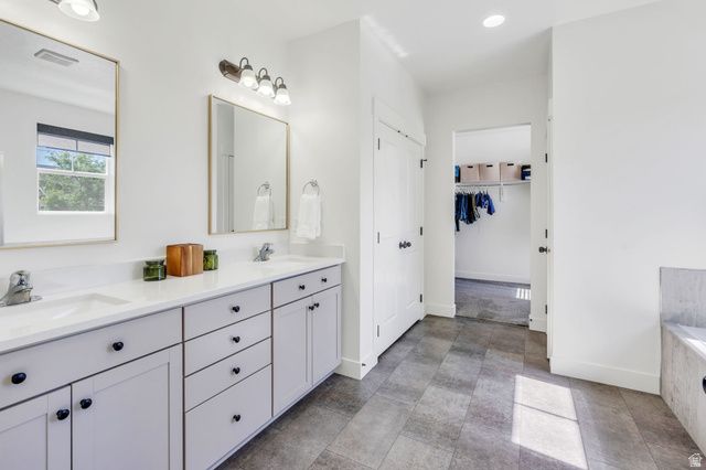6428 W BIRCH RUN RD, South Jordan, UT 84009