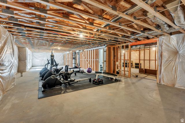 6428 W BIRCH RUN RD, South Jordan, UT 84009