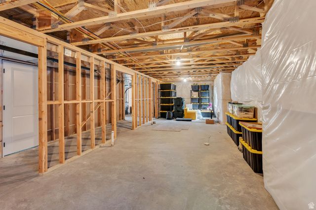6428 W BIRCH RUN RD, South Jordan, UT 84009