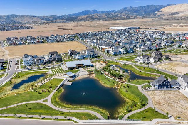 6428 W BIRCH RUN RD, South Jordan, UT 84009