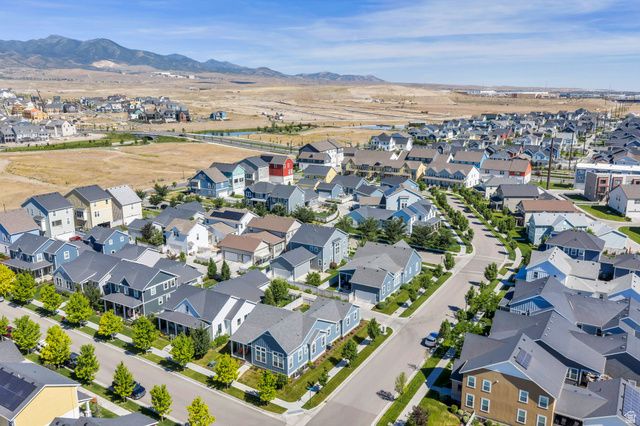 6428 W BIRCH RUN RD, South Jordan, UT 84009