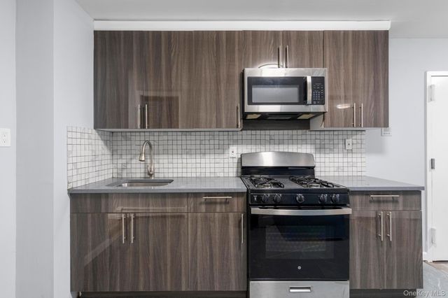 58 Chestnut Street, Yonkers, NY 10701