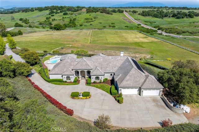 41653 Oak Trail Court, Murrieta, CA 92562