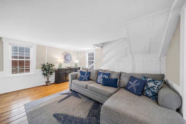 237 Northern Blvd, Newburyport, MA 01950