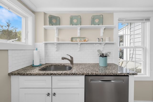 237 Northern Blvd, Newburyport, MA 01950