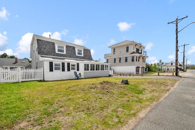 237 Northern Blvd, Newburyport, MA 01950