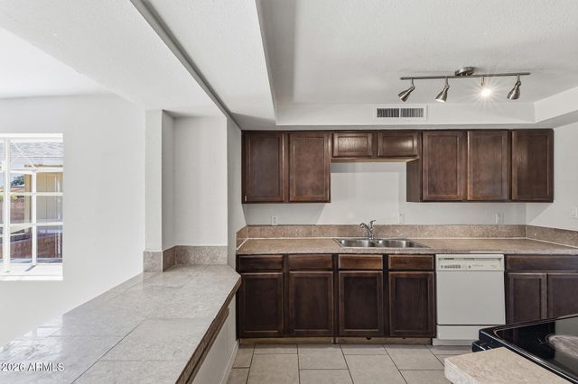 15039 N 30th Drive, Phoenix, AZ 85053