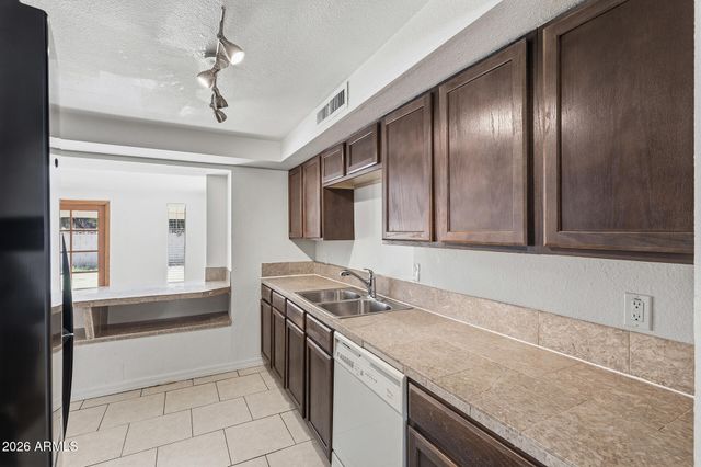 15039 N 30th Drive, Phoenix, AZ 85053